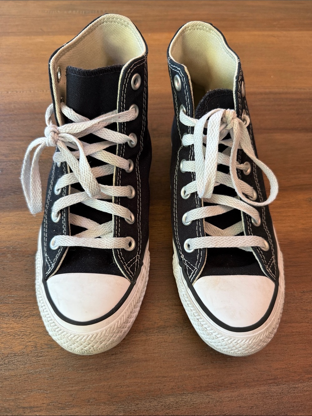 Converse Chuck Taylor All Star High Top Sneakers - Black size 6